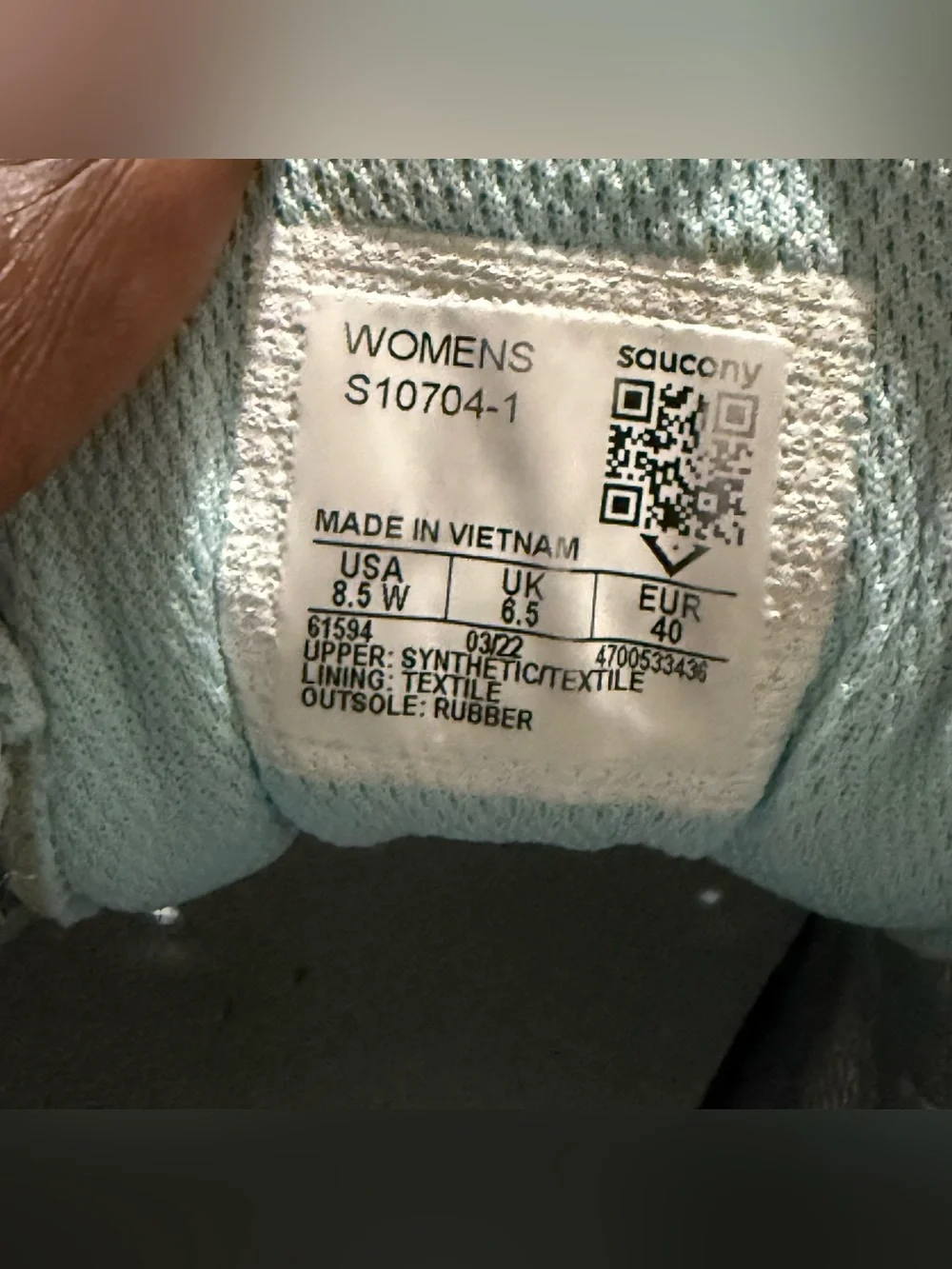 Saucony Women's Light Gray Running Sneakers with Mint Lining Size 8.5W Women